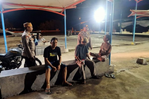 Polisi Baik dan Humanis, Polsek Kepulauan Seribu Utara Gelar Patroli Malam Monitoring Rumah Kosong Ditinggal Mudik