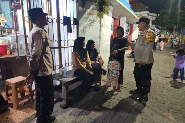 Polsek Kepulauan Seribu Utara Gelar Patroli Malam Presisi, Ciptakan Lingkungan Kondusif dan Nyaman bagi Warga dan Wisatawan