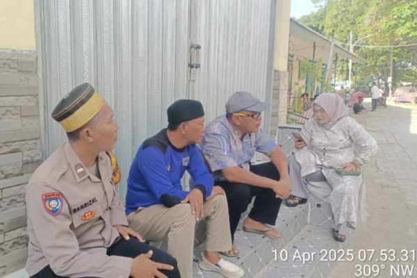 Bhabinkamtibmas Pulau Kelapa Aipda Sahrizal Ajak Warga Jaga Kamtibmas dan Waspadai Dampak Buruk Judi Online