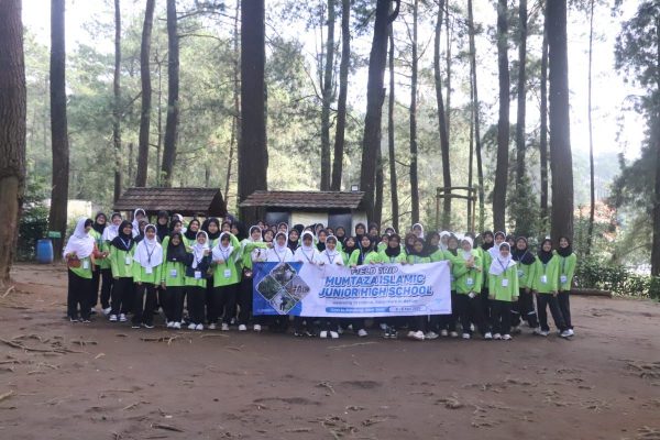 SMP Mumtaza Islamic School Pondok Cabe Gelar Fieldtrip To Bandung bersama Dirgantara AIA Tour Travel Depok