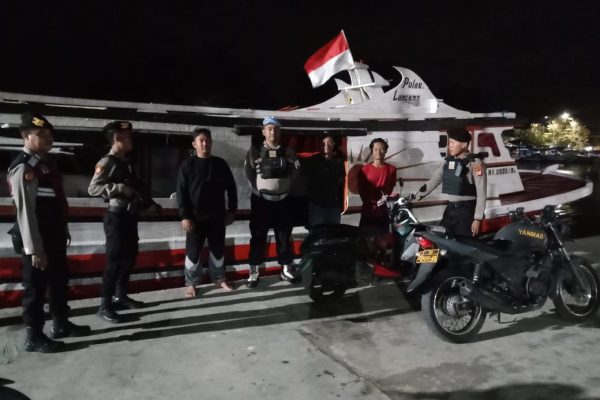 Polisi Baik Humanis, Polsek Kepulauan Seribu Utara Gelar Patroli Malam Dialogis Cegah Gangguan Kamtibmas