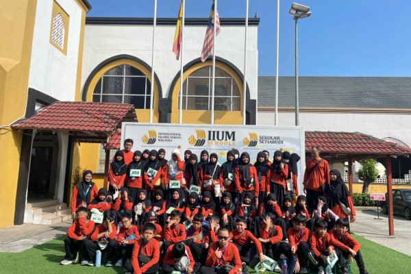 Mengintip Oleh-oleh Kisah Siswa dan Guru Student One Islamic School Melawat ke Sekolah Islam International Malaysia