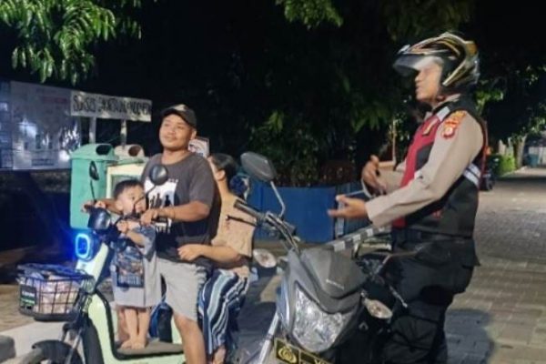Patroli Malam Perintis Presisi Polsek Kepulauan Seribu Selatan: Cegah Premanisme, Jaga Kamtibmas dan Imbau Warga Jauhi Judi Online