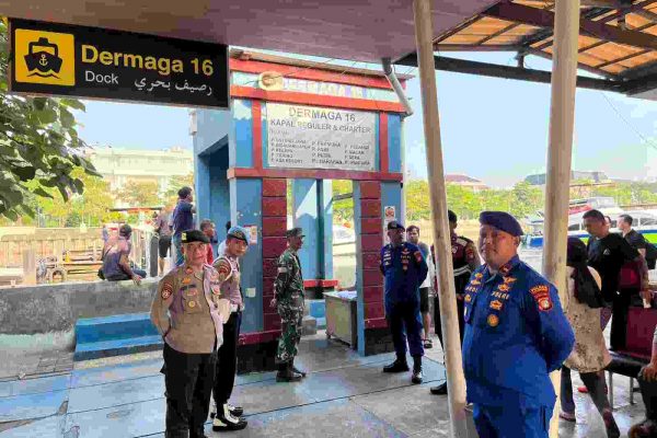 Polres Kepulauan Seribu, TNI, dan Instansi Terkait Amankan Keberangkatan Wisatawan, Imbau Waspada Cuaca Buruk dan Utamakan Keselamatan