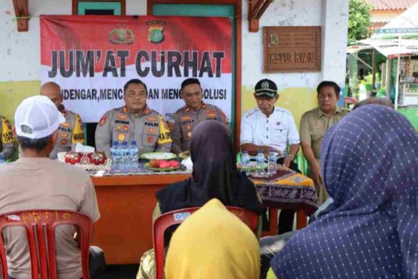 Kapolres Kepulauan Seribu Gelar Jumat Curhat di Pulau Panggang, Ajak Warga Aktif Jaga Kamtibmas