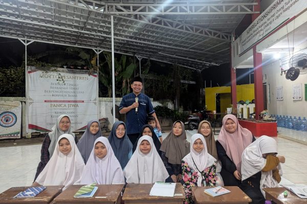 Bangun Mindset Kepesantren dan Spiritualitas, Santri Weekend Di Pondok Pesantren Daarut Tarqiyah Leadership Primago Menjadi Sarana Belajar