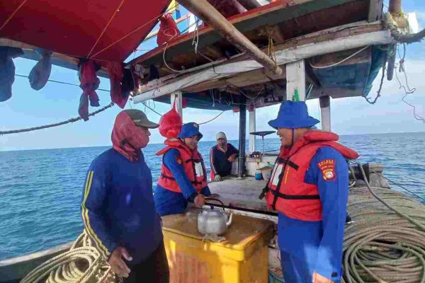 Satpolairud Polres Kepulauan Seribu Gelar Patroli Dialogis Laut, Antisipasi Perompak dan Himbau Keselamatan
