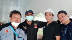 Rohmat Selamat.SH, M.Kn Ketua PWRI Bogor Raya (Topi Putih) bersama jajaran.(Foto : Edisi.id)
