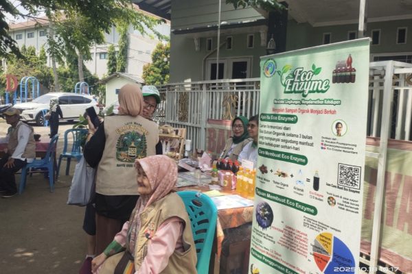 Tebar 318 Liter Eco Enzyme ke Situ Rawa Besar, Lurah Depok Jaya Tegaskan Etika Ekologis di HUT ke-6 Eco Enzyme Nusantara