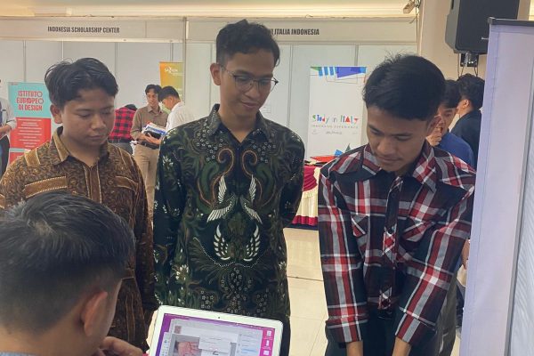 Puluhan Mahasiswa Universitas Islam Darussalam (UNIDA Gontor) Tes Minat, Bakat  dan Potensi Diri Melalui Tes Primagen