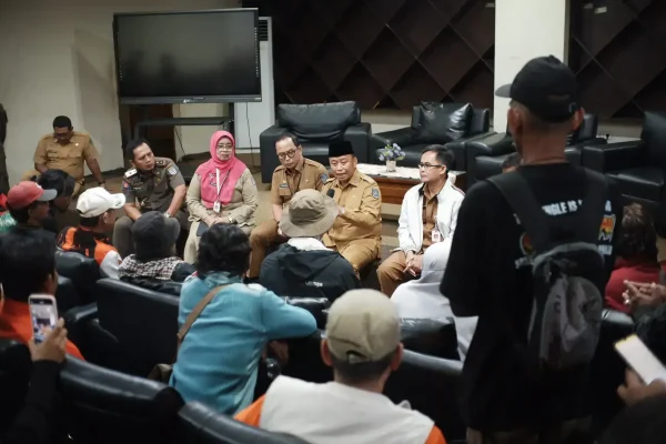 Wali Kota Depok Pastikan Warga Tidak Mampu Tetap Dijamin BPJS Kesehatan Meski Kepesertaan Terhenti