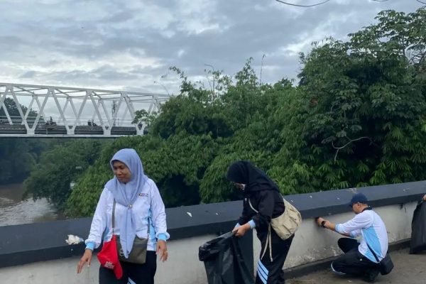 Semarak HUT ke-27 Depok, Opsih PUPR Sulap Bukit Novo–Jembatan Panus Jadi Bersih dan Asri