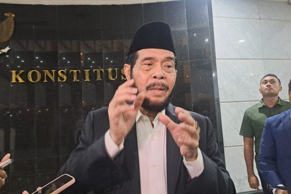 ‎Anwar Usman Jelaskan Penyebab Pingsan Usai Purnabakti di MK: Kurang Tidur, Begadang sampai Subuh