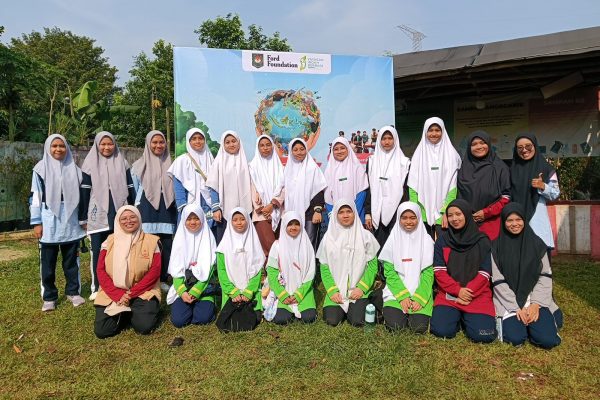 Pesantren Leadership Daarut Tarqiyah Primago Mengikuti Festival Hari Bumi 2026 Bersama 55 Santri dan Guru