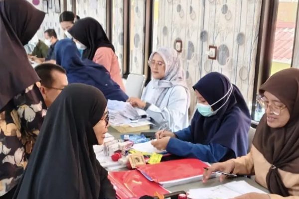 Pemeriksaan Kesehatan CJH Rampung, UPTD Puskesmas Sukmajaya Pastikan Kelayakan Berangkat Haji