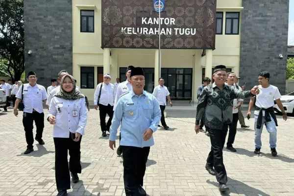 Wali Kota Depok Tinjau Gedung Baru Kelurahan Tugu, Sekaligus Bernostalgia