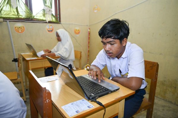 Mulai Hari Ini! Mendikdasmen Pantau TKA SMP 2026: “Junjung Tinggi Kejujuran