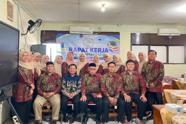 PT Penerbit Erlangga Bersama Primago Consulting Gelar Workshop Ruh Mudarris di Diniyyah Al-Azhar Islamic Education Centre-Jambi