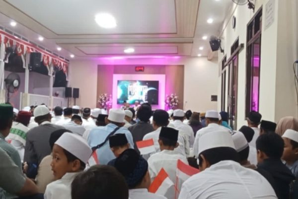 Buktikan Cinta Nabi dan Tanah Air, Pengajian Ini Nyanyikan Indonesia Raya Usai Pembacaan Asrakol Maulid