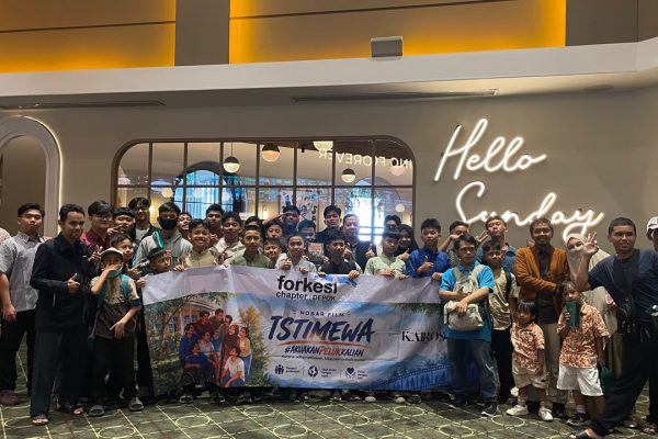 Bagian dari Program Pendidikan, Pesantren Leadership Daarut Tarqiyah Depok Ajak Santri Nobar Film ‘Istimewa’ di Margo City Depok