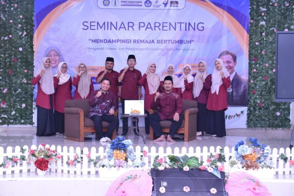 SMP Insan Kamil Cikarang Gelar Parenting Bagi Orang Tentang “Membaca Hasil Potensi Anak Melalui Test PRIMAGEN” Bersama Dr Awaluddin Faj, M.Pd