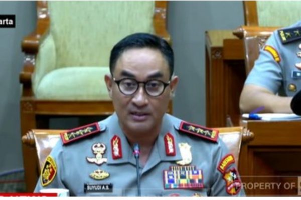Resmi! Komjen Suyudi Ario Seto disahkan DPR jadi Kapolri baru. Bagaimana menurut kalian?🤔