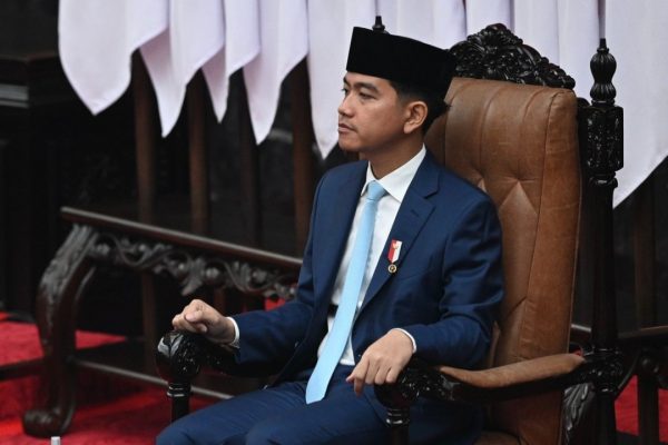 Analisis Hukum Syarat Pendidikan Gibran Rakabuming Raka dalam Putusan Mahkamah Konstitusi